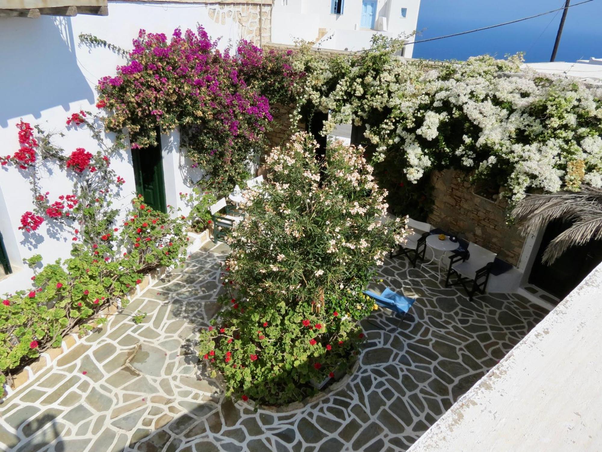 Fanivevisgarden Hotel Folégandros Eksteriør billede